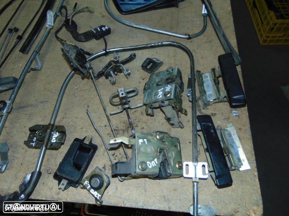 BMW E30 fase 1 várias peças - 6