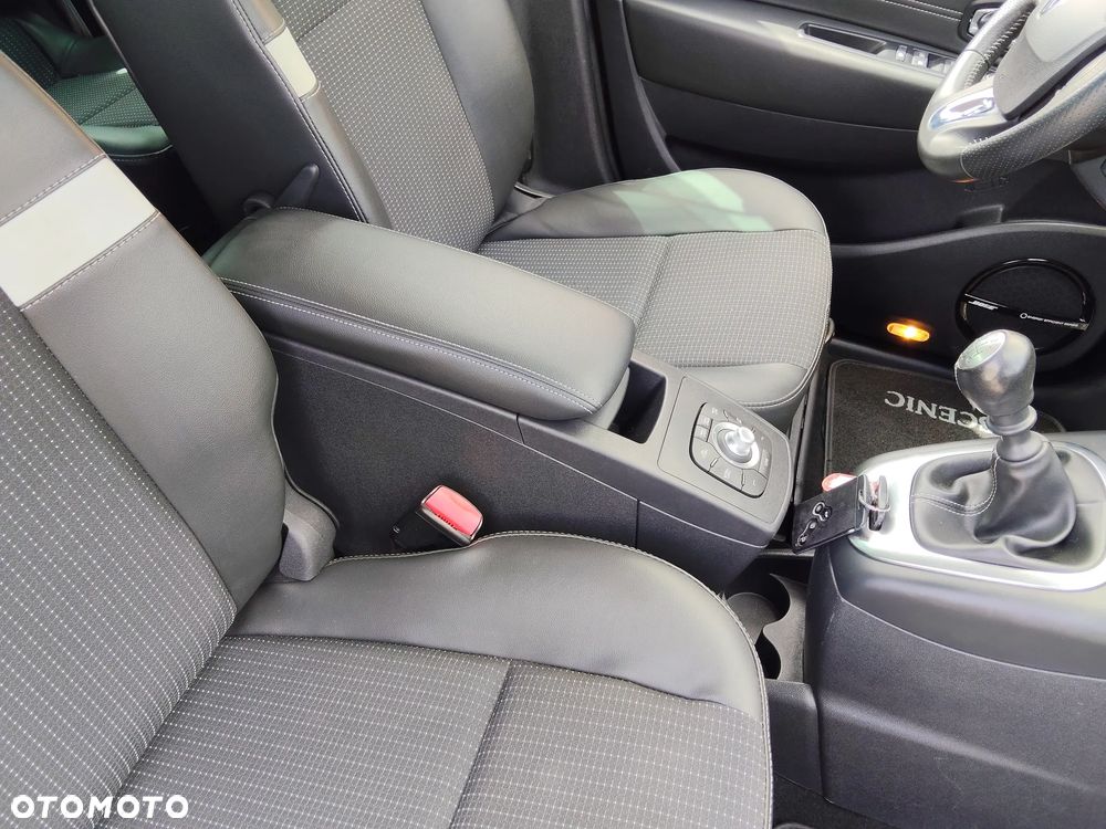 Renault Scenic ENERGY TCe 115 S&S Bose Edition - 23