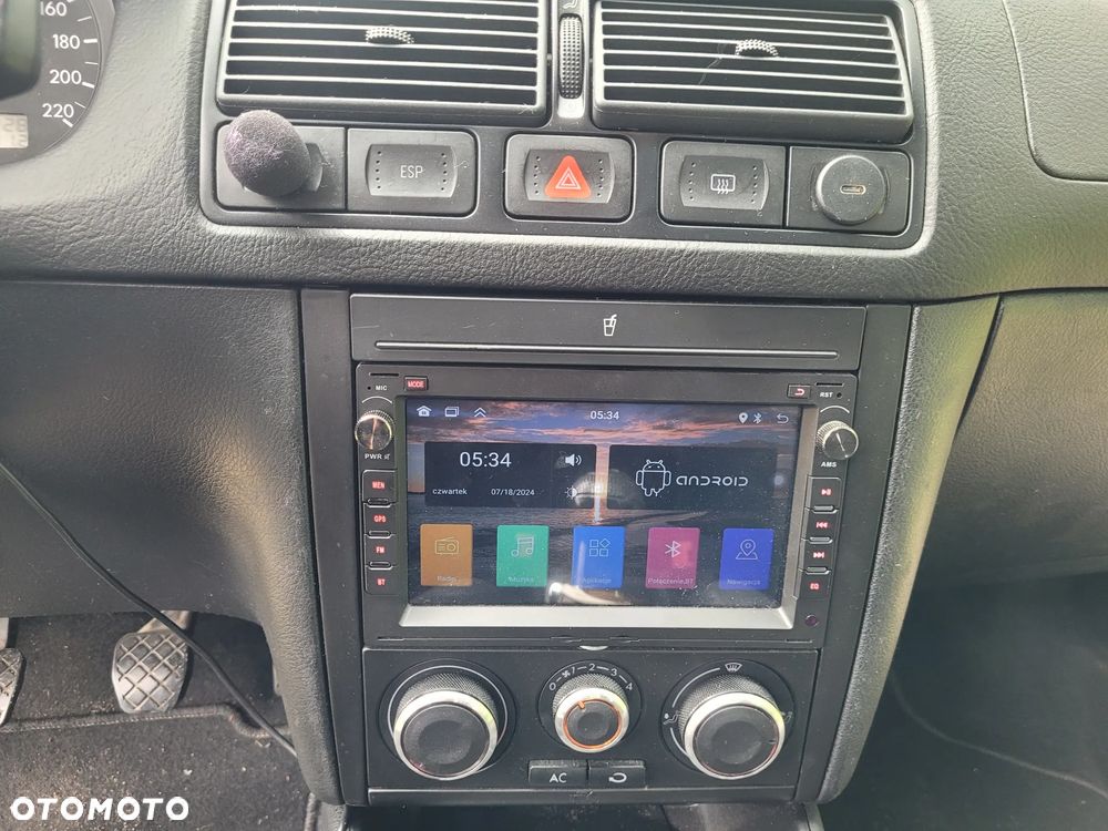 Volkswagen Golf - 18