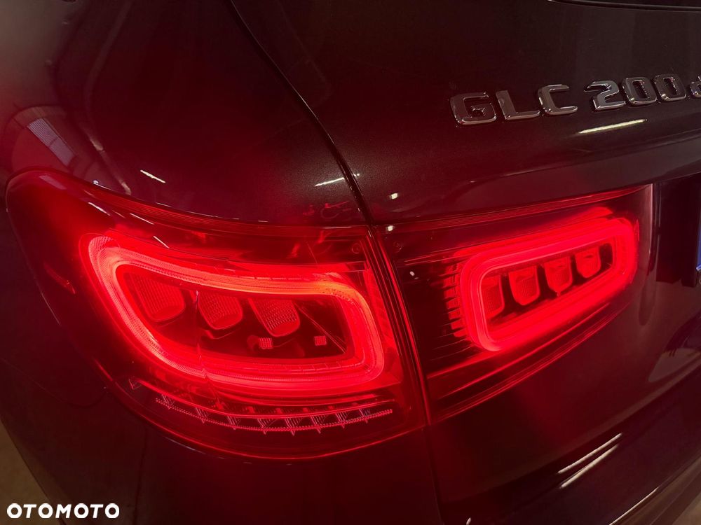 Mercedes-Benz GLC 200 d Business Edition - 19