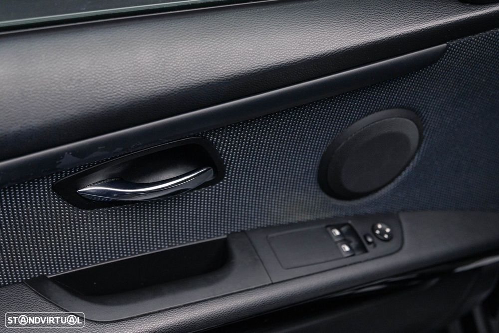 BMW 320 d Coupe Edição M - 39