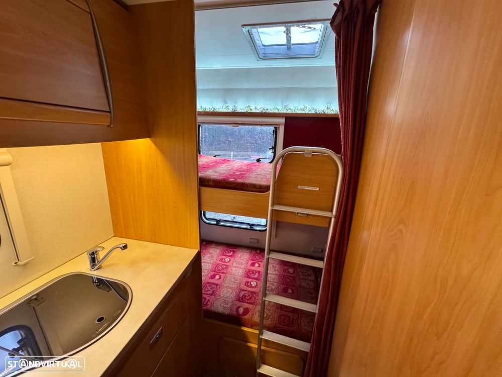 Ford Trigano Challenger Genesis 33 6 lugares - 8