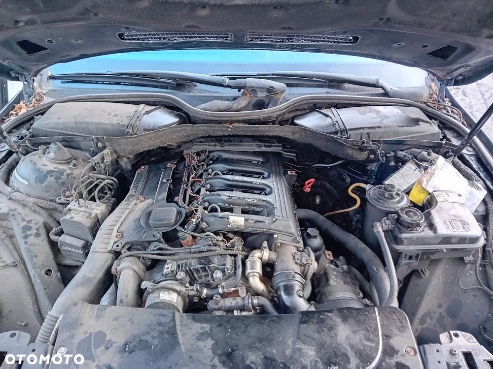 *BMW E65 735* Samochód na części - 4