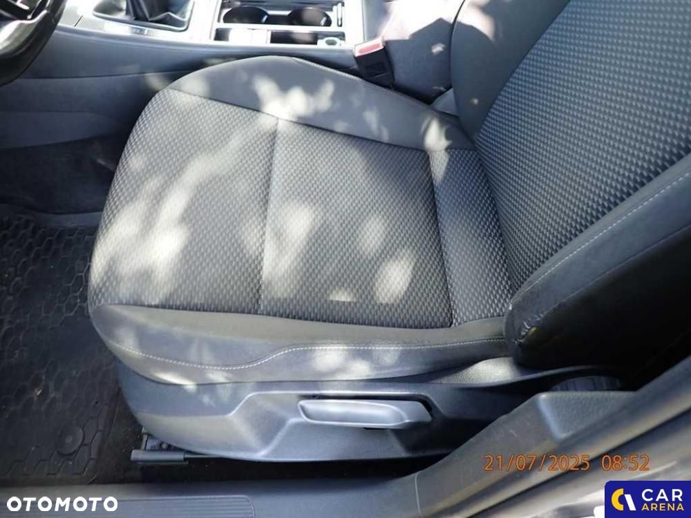 Volkswagen Golf - 15