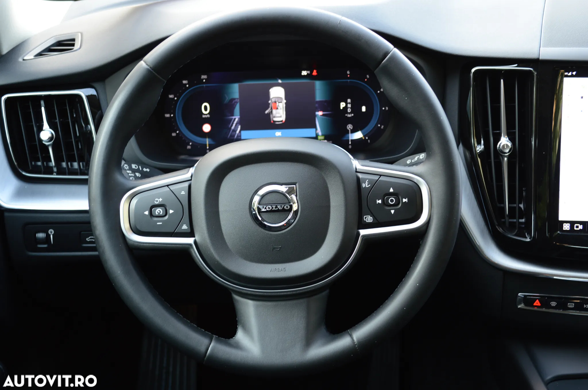 Volvo XC 60 B4 MHEV AT AWD Core - 27