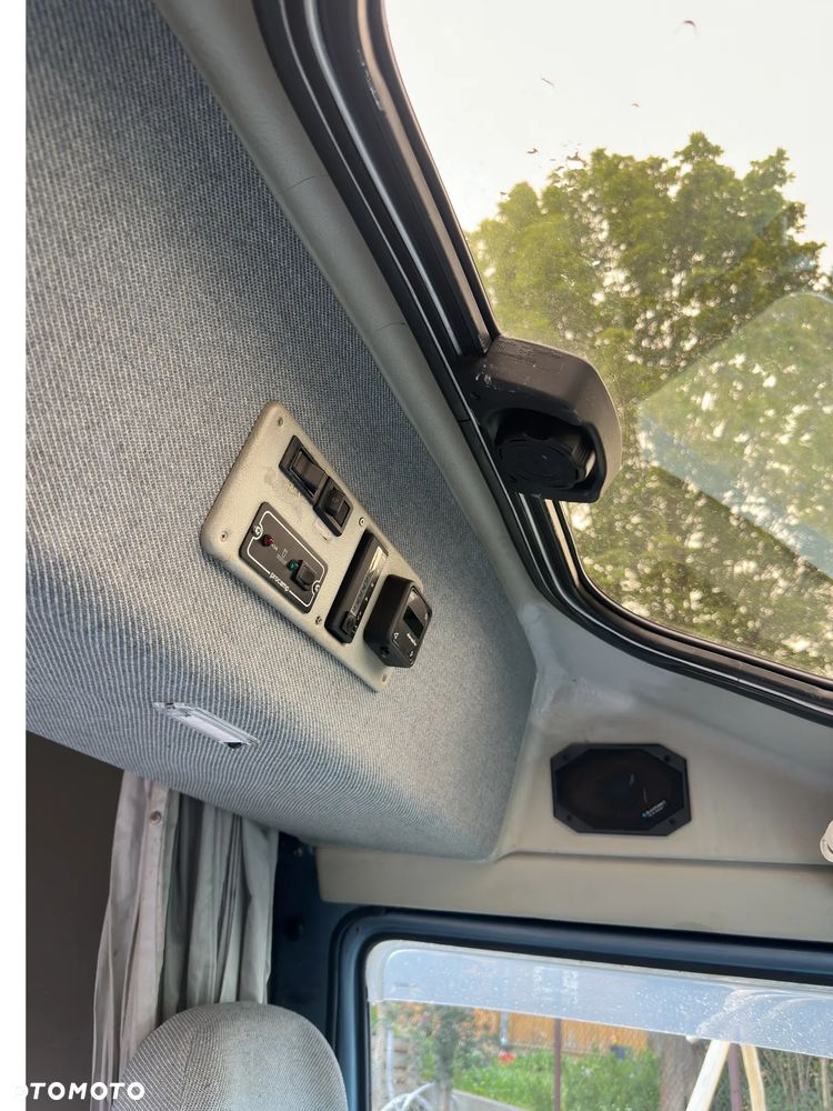 Volkswagen Transporter - 10