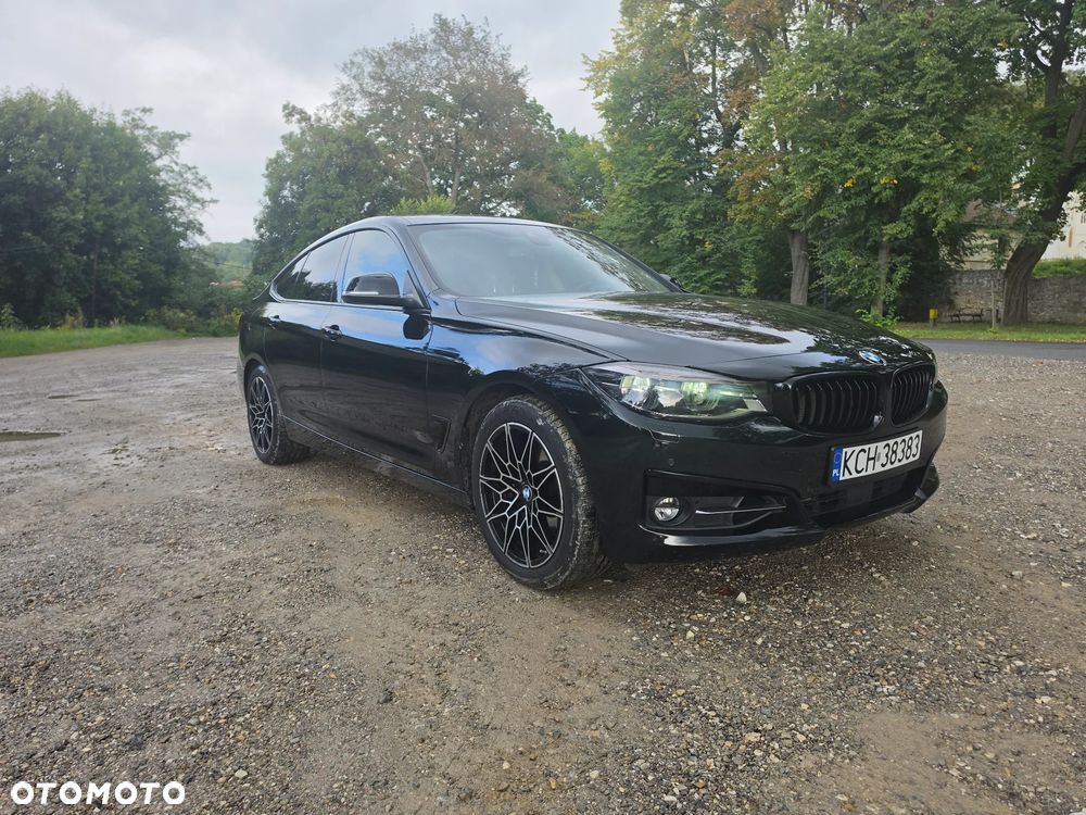 BMW 3 Series 2017 photo 2