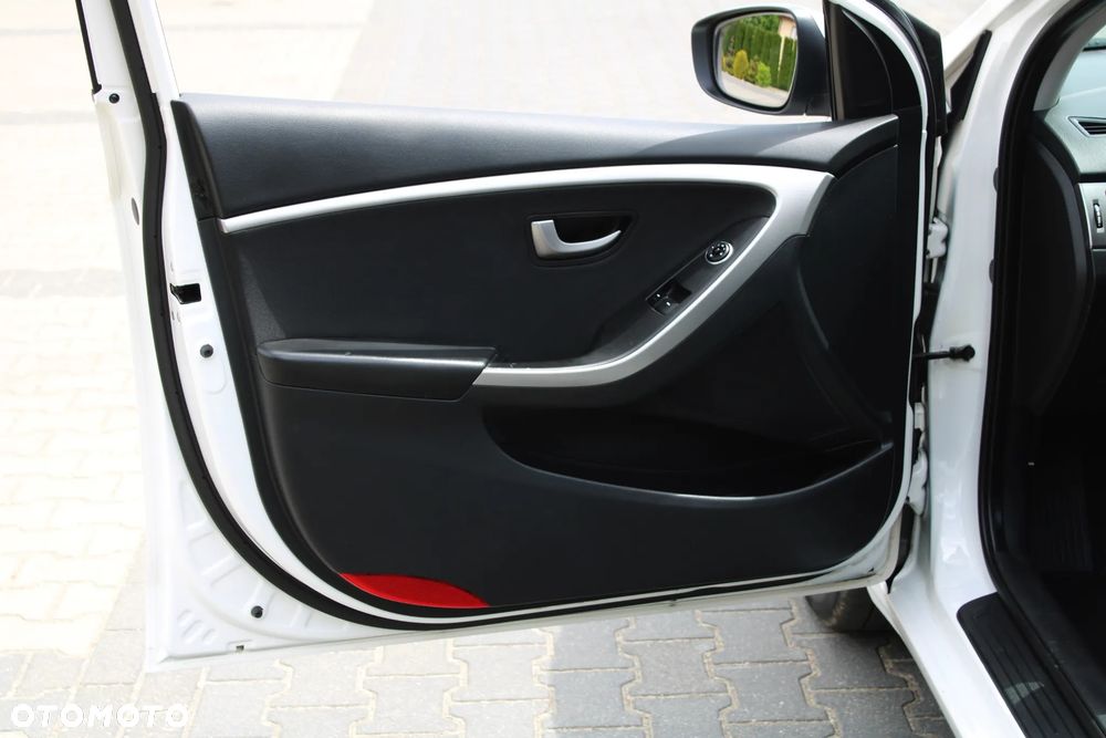 Hyundai i30 - 19