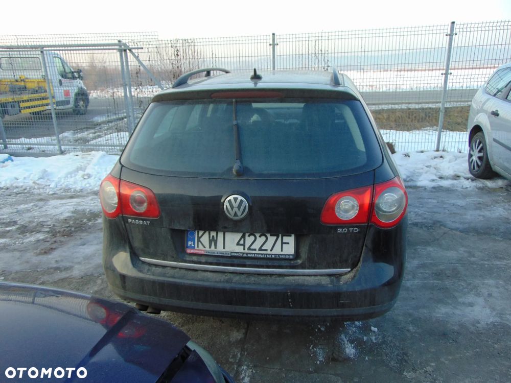 ZDERZAK TYŁ TYLNY PASSAT B6 KOMBI LC9X - 1