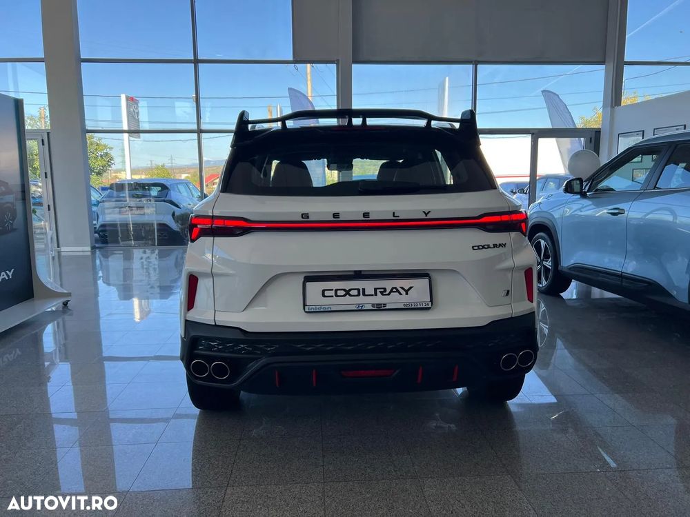 Geely Coolray - 10