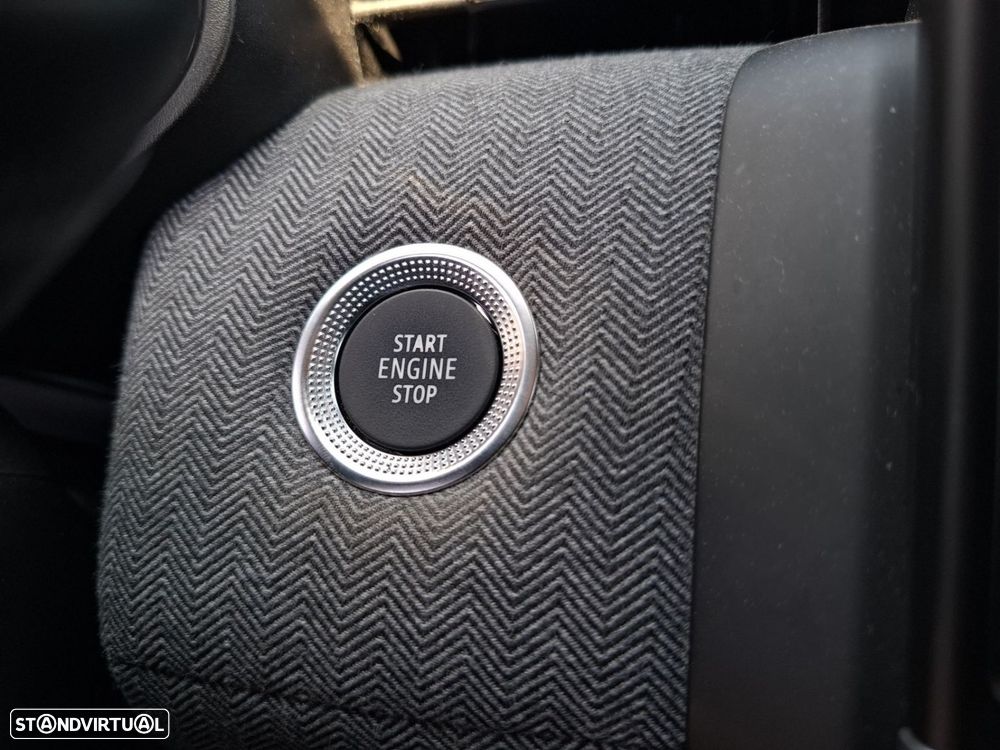 Renault Clio 1.0 TCe Techno Bi-Fuel - 19