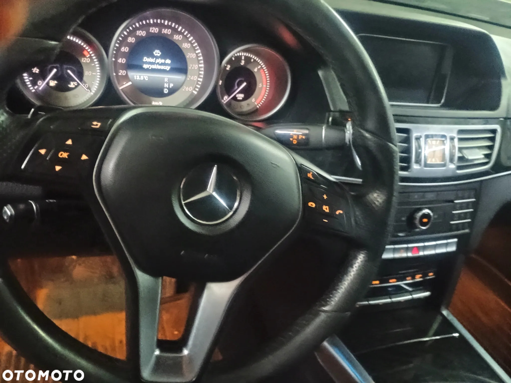Mercedes-Benz Klasa E 200 BlueTEC 7G-TRONIC Avantgarde - 2