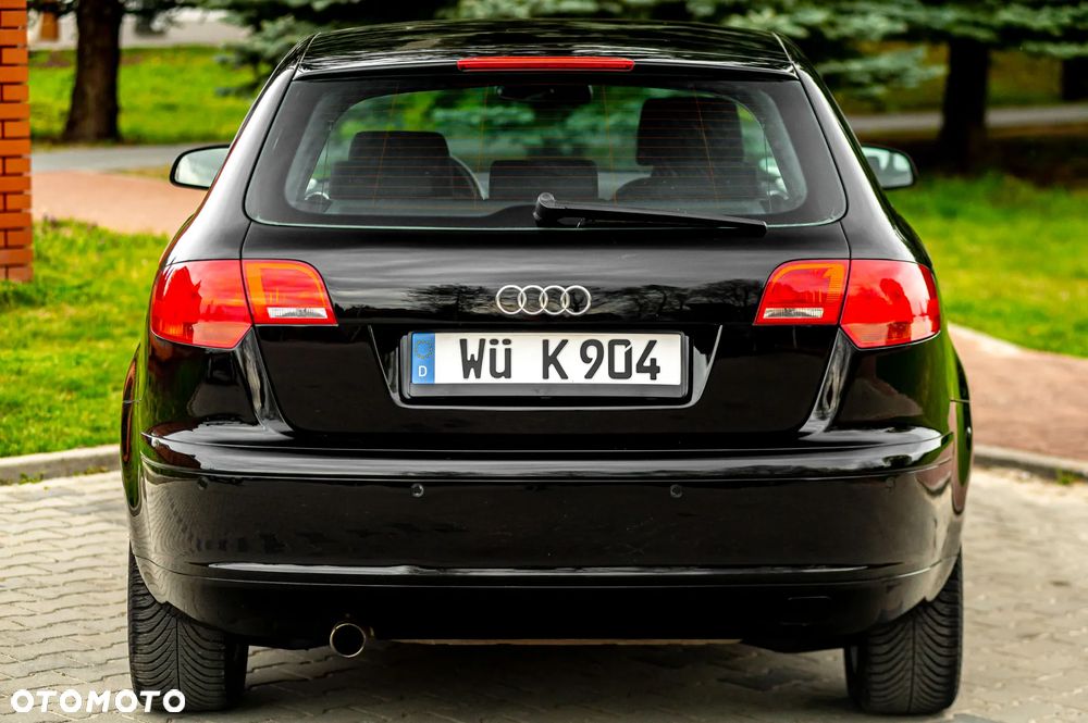 Audi A3 Sportback 1.6 Ambiente - 14