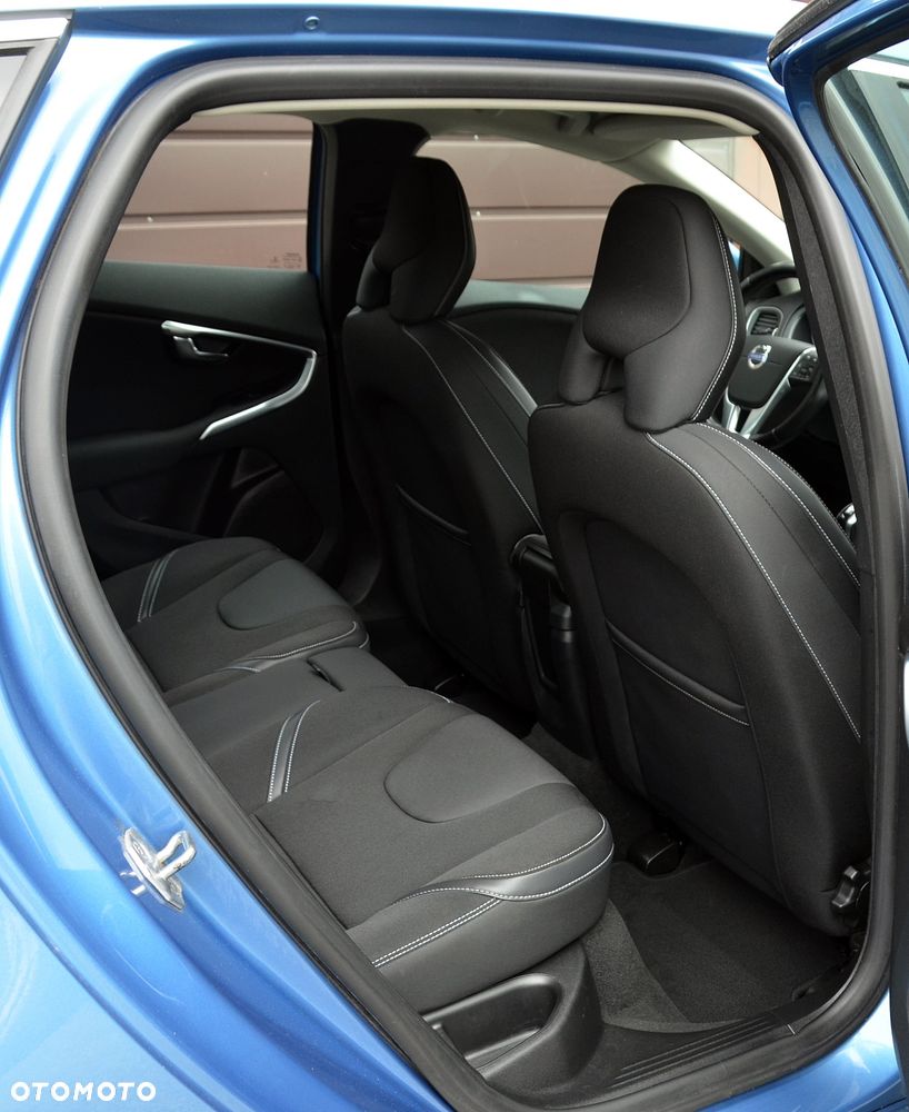 Volvo V40 T2 - 11