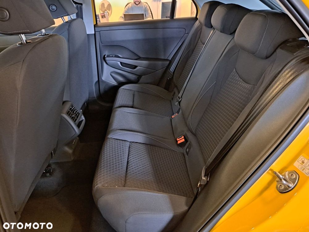 Volkswagen T-Roc - 11