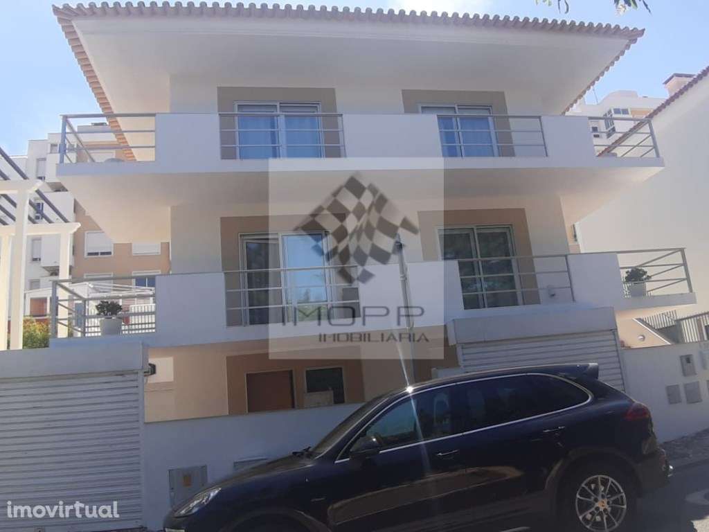 Moderna Moradia T4 com piscina Póvoa Santa Iria - Grande imagem: 2/32