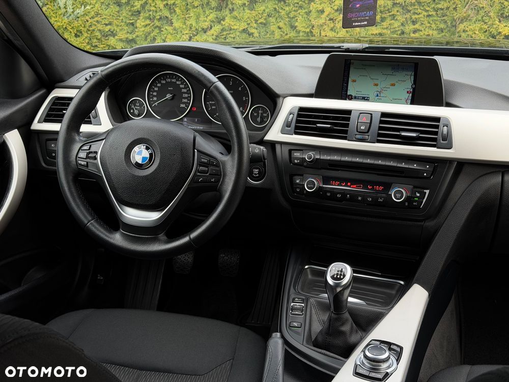 BMW Seria 3 316d EU6 - 12