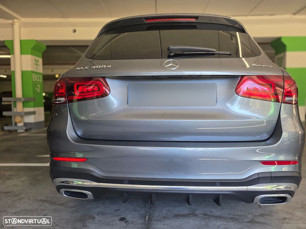 Mercedes-Benz GLC 300 d 4Matic 9G-TRONIC AMG Line - 15