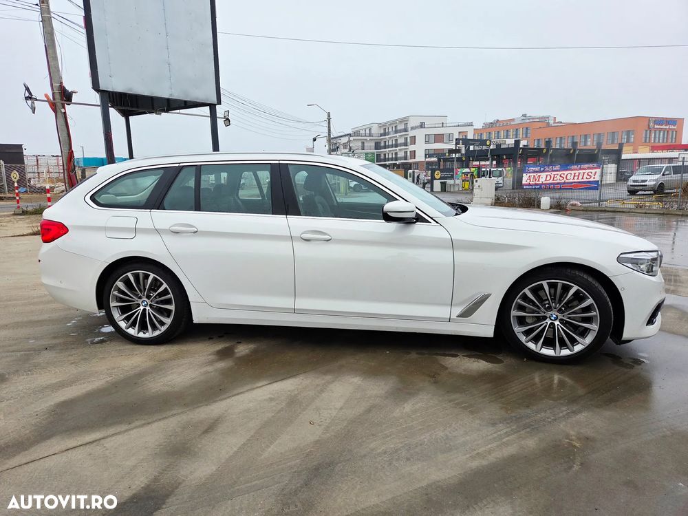 BMW Seria 5 530d xDrive AT - 2