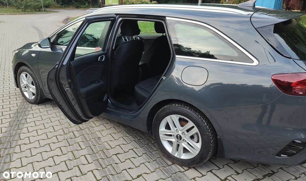 Kia Ceed 1.6 CRDi SCR M - 14