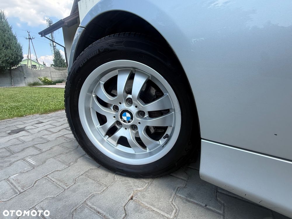 BMW Seria 3 325i - 30
