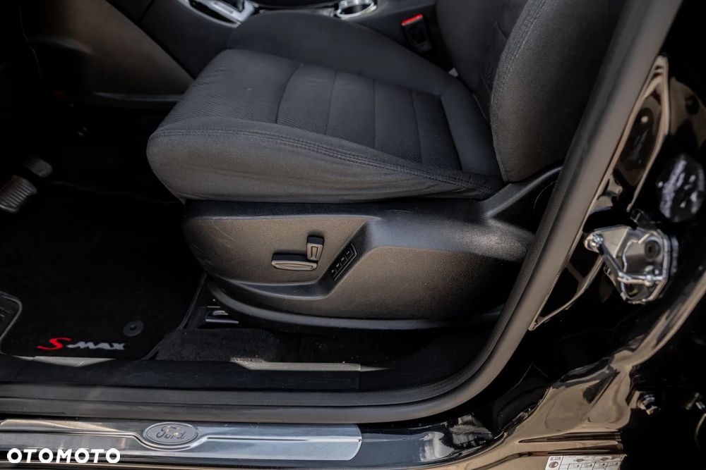 Ford S-Max 2.2 TDCi DPF Durashift-6-tronic Titanium - 36