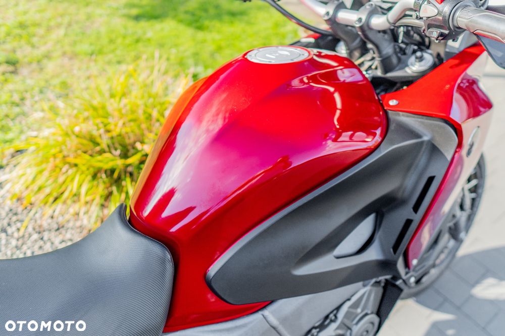 Honda VFR - 19