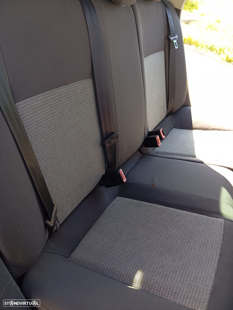 SEAT Ibiza 1.9 TDI Stylance DPF - 12