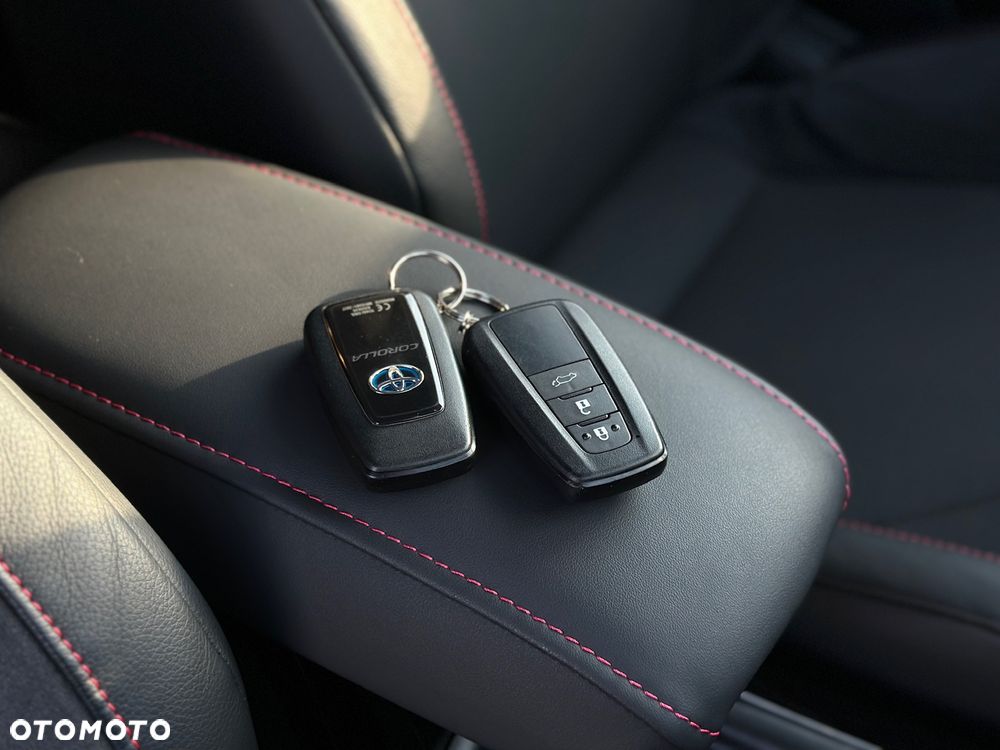 Toyota Corolla 1.8 Hybrid Selection - 34
