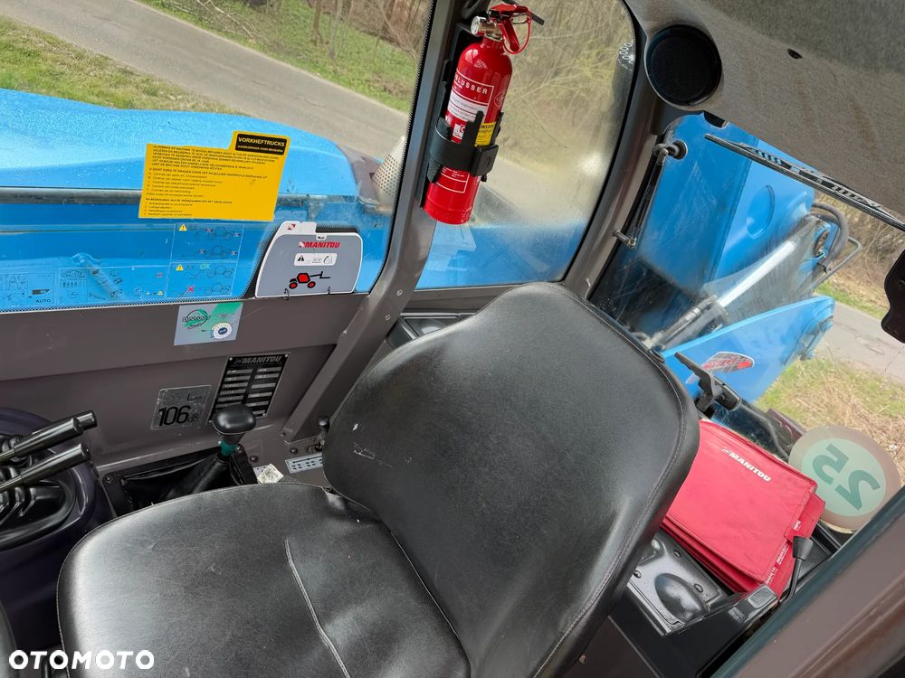 Manitou MT1840. Ładowarka Teleskopowa 18 metrów wysuw! UDŹWIG 4 TONY! Przebieg 2600 mtg. jak Nowa z SALONU. 2016 rok. z Norwegii z Gospodarstwa rolnego! Silnik PERKINS Turbo 110 km. Aktualne Serwisy w Dekra. Nowy Model sterowane wszystko z 1 dżojstika. Ani deka luzów czy wycieku. OKAZJA! Jazda REWERS + 4 biegi. Skręt 3 tryby. Wyjście Hydrauliczne pod przyczepę i oświetlenie, Poziomowanie ośi stabilizatory! Wyjścia Hydrauliczne na maszt! Okazja - 33