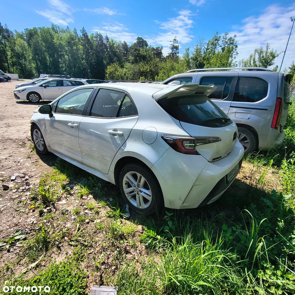 Toyota Corolla - 5