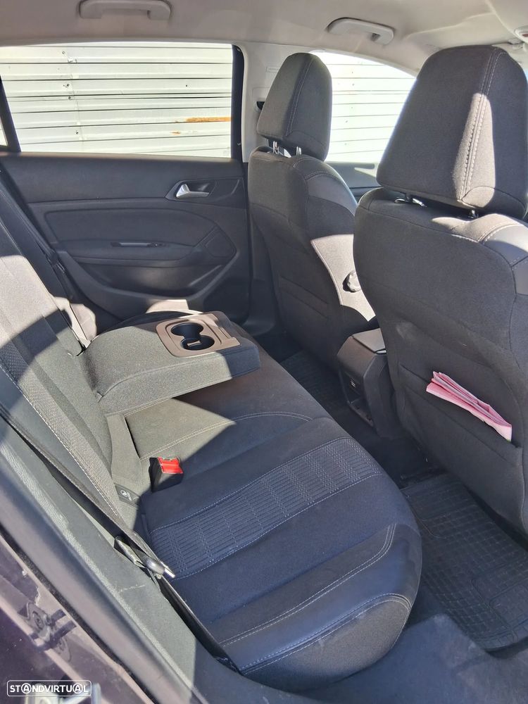 Peugeot 308 1.5 BlueHDi Style EAT8 - 12