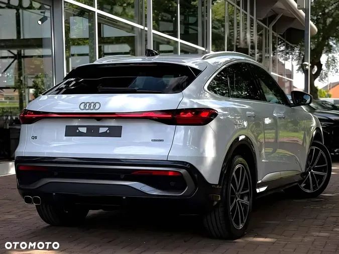 Audi Q5 Sportback - 2