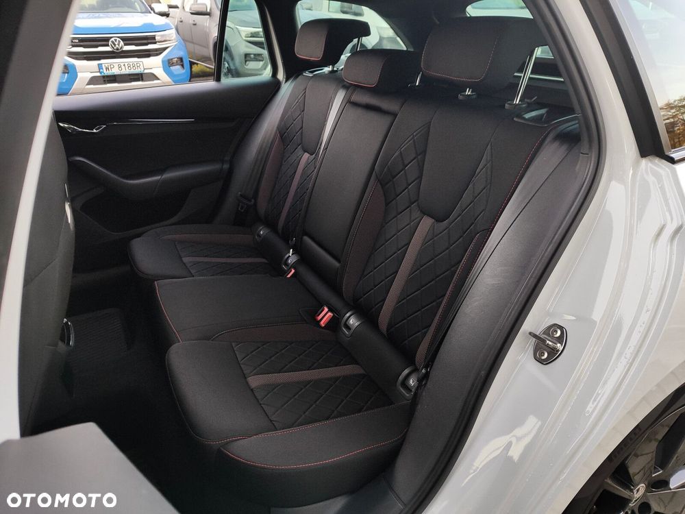 Skoda Octavia 2.0 TDI RS DSG - 13