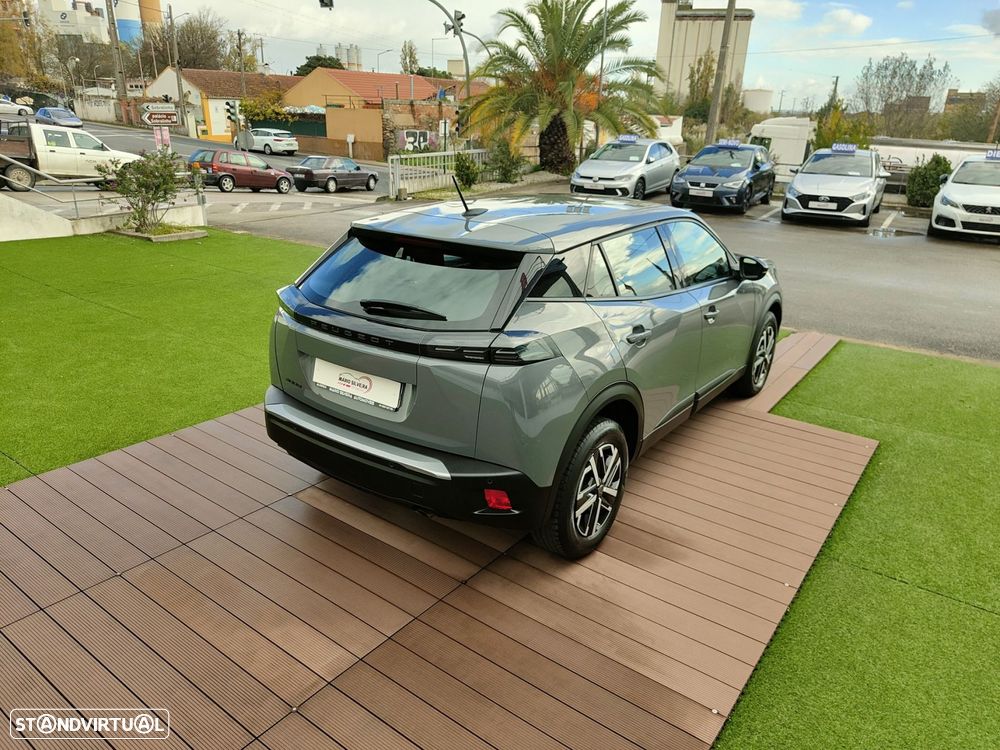 Peugeot 2008 1.2 PureTech Active Pack - 17