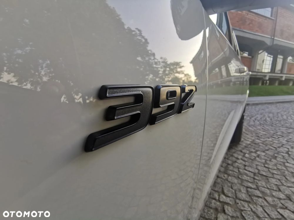 Dodge Durango 6.4 SRT - 7