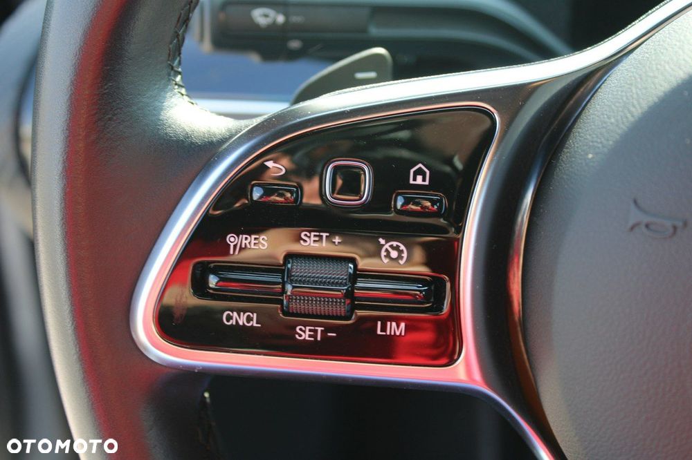 Mercedes-Benz CLA - 23