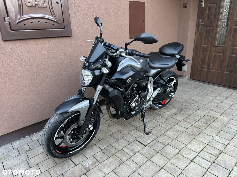 Yamaha MT - 16