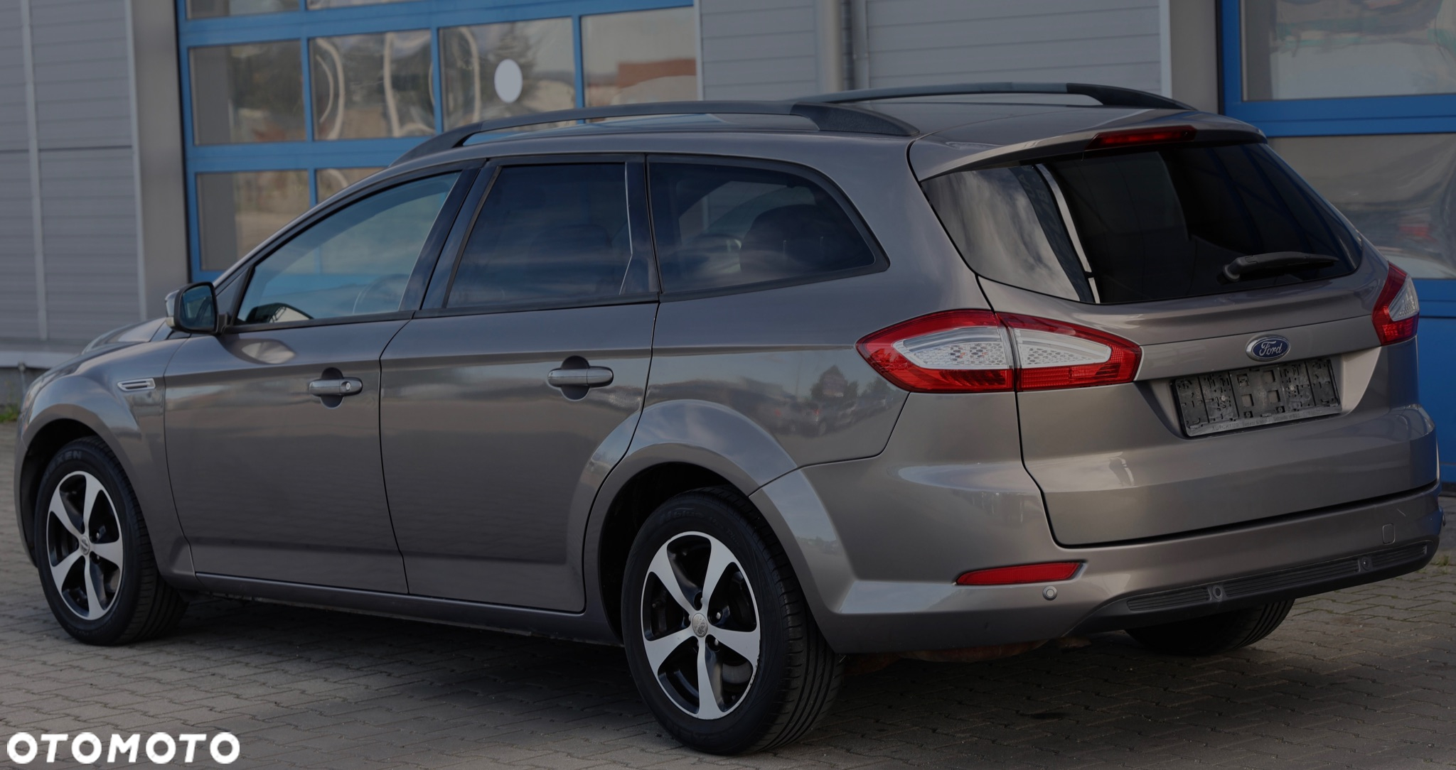 Ford Mondeo 1.6 T Ambiente - 8