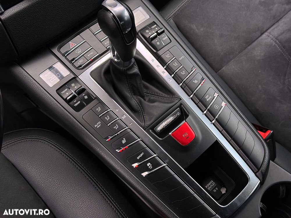Porsche Macan 3.0 PDK S - 23