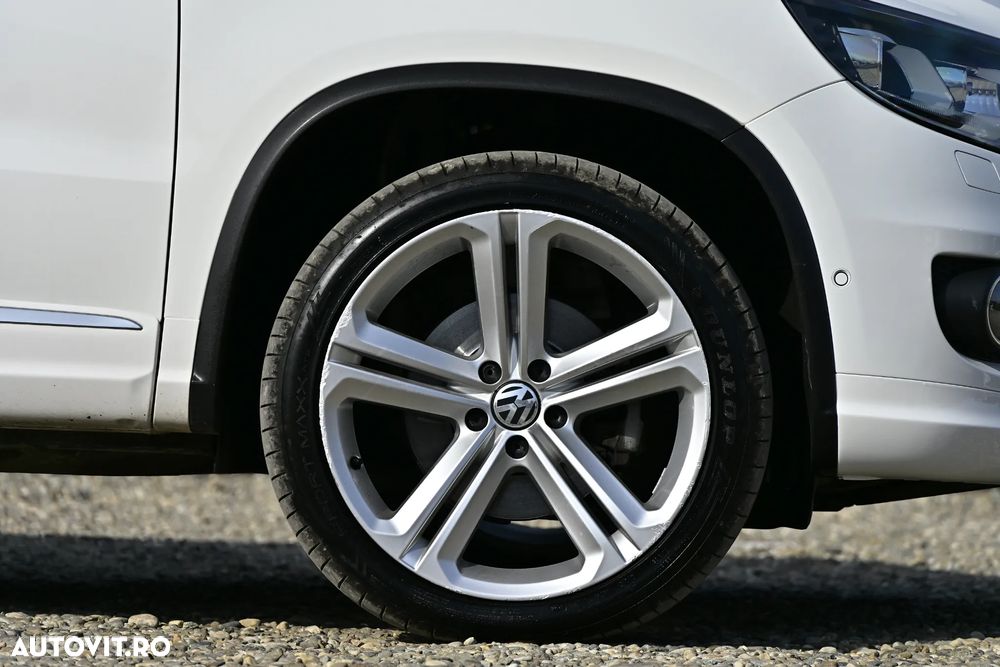 Volkswagen Tiguan - 12