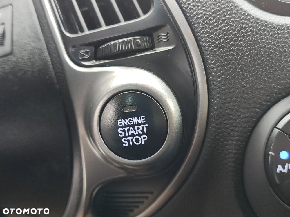 Hyundai ix35 2.0 CRDi 4WD Premium - 23