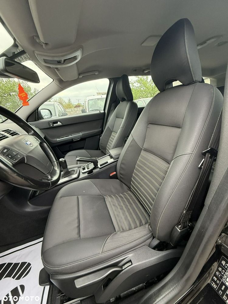Volvo V50 - 11