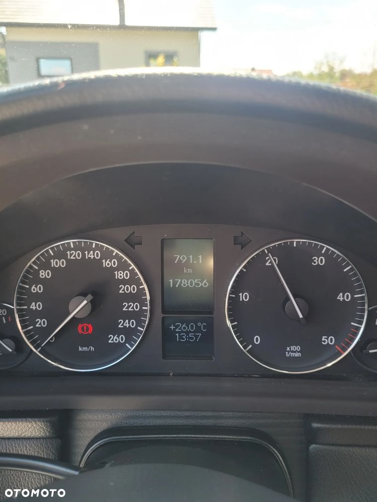 Mercedes-Benz Klasa C 220 T CDI Elegance - 15