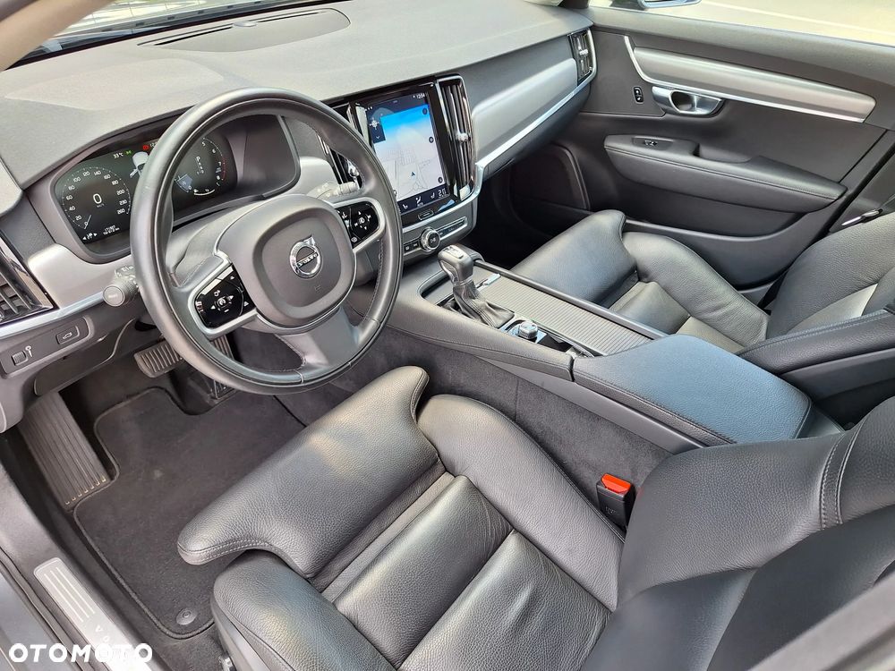 Volvo V90 T4 Momentum Pro - 18