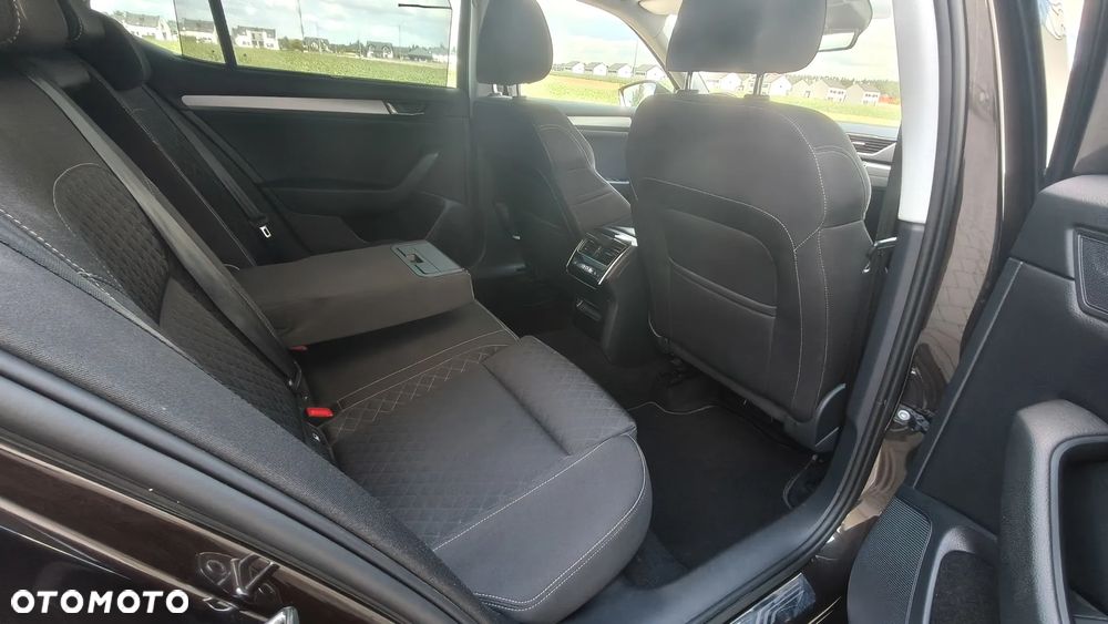Skoda Superb 2.0 TDI Style - 18