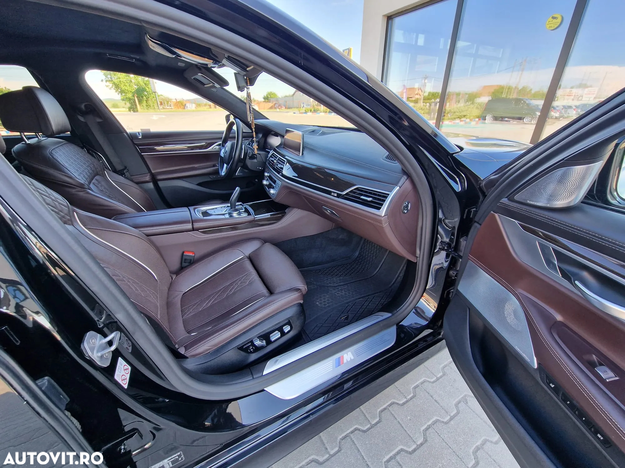 BMW Seria 7 740d xDrive - 16