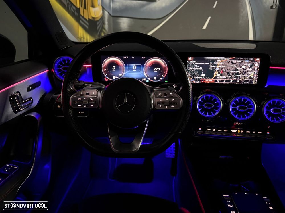 Mercedes-Benz A 250 e 8G-DCT AMG Line - 21