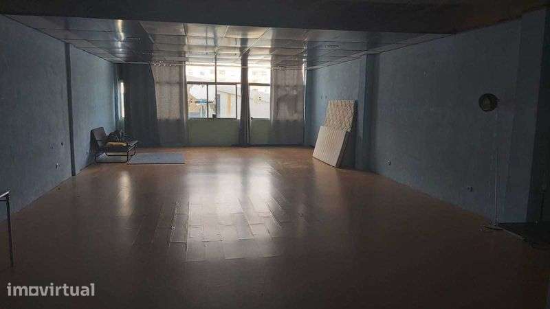Escritório na rua Afonso cordeiro ,679 Matosinhos . - Grande imagem: 4/7