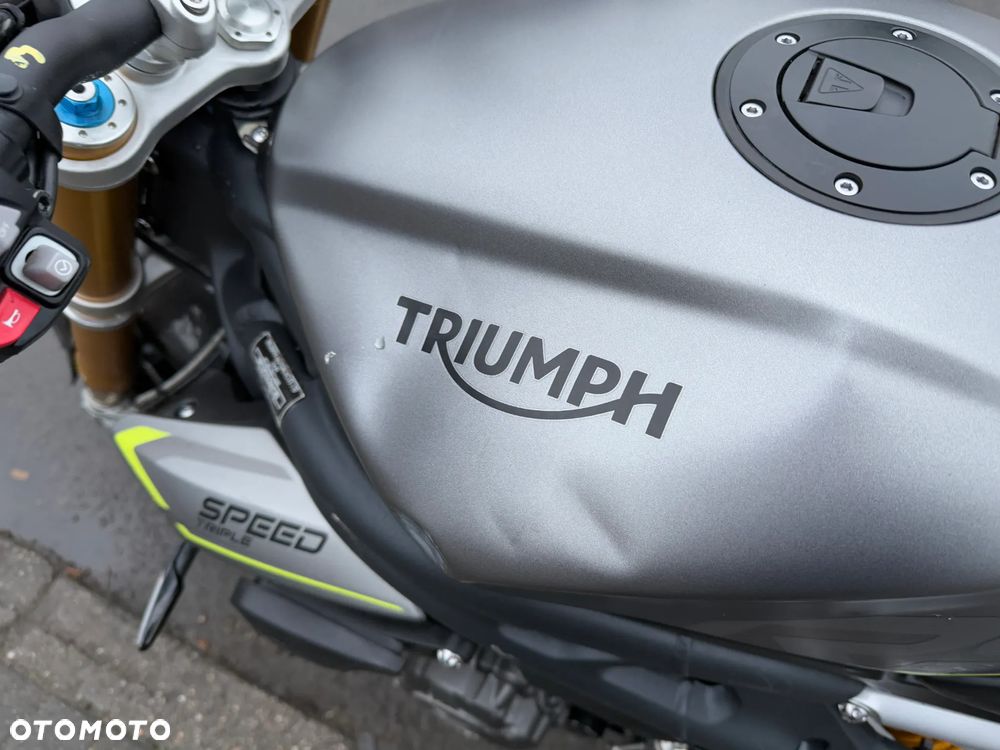 Triumph Speed Triple - 19